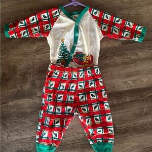 Festive Christmas Pajama Set vintage small Disney 14lbs Pooh
